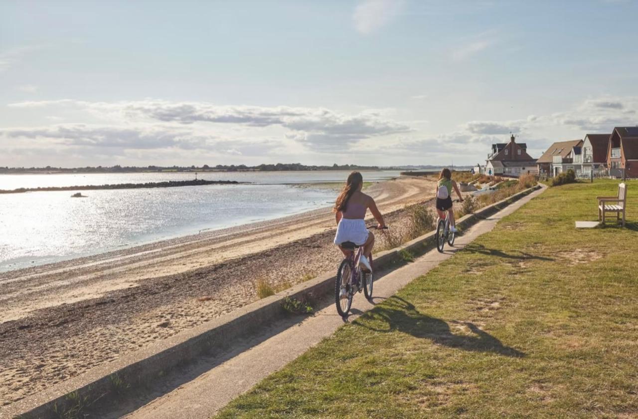 Brand New Modern Holiday Home - Haven The Orchards Holiday Park Saint Osyth Екстериор снимка
